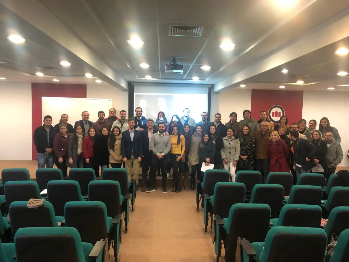 One of the lecture sessions, with the room full